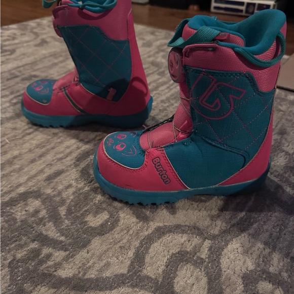 Burton Snowboard & Boots - Picture 8 of 12